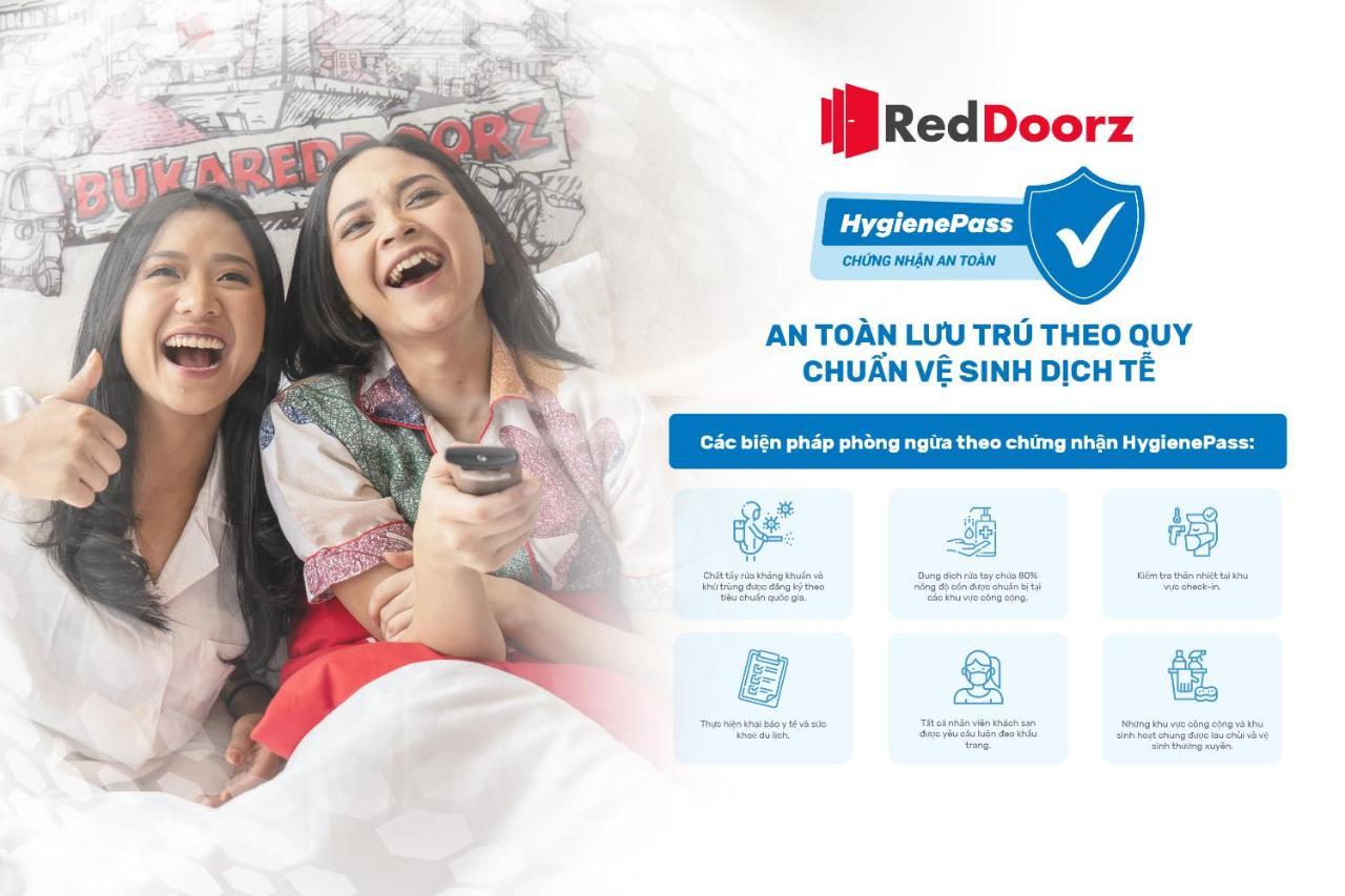 Reddoorz Near Tan Huong Market 2 Хошимин Экстерьер фото