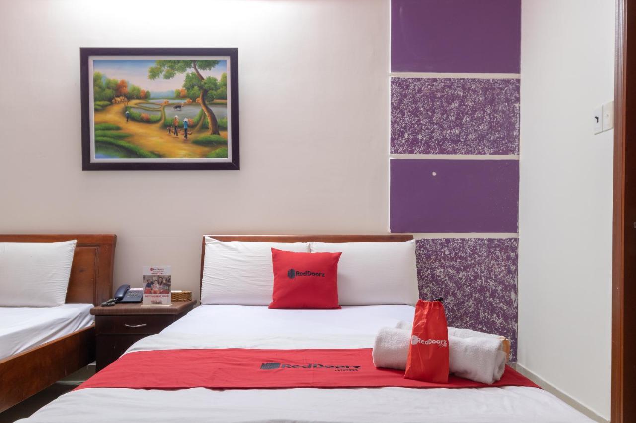 Reddoorz Near Tan Huong Market 2 Хошимин Экстерьер фото